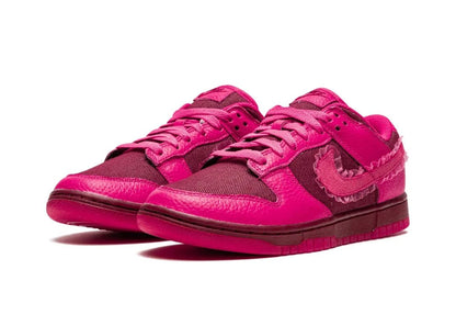 Nike Dunk Low Valentine's Day - PLUGSNEAKRS