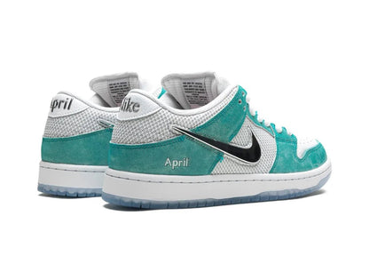 Nike SB Dunk Low April Skateboards - PLUGSNEAKRS