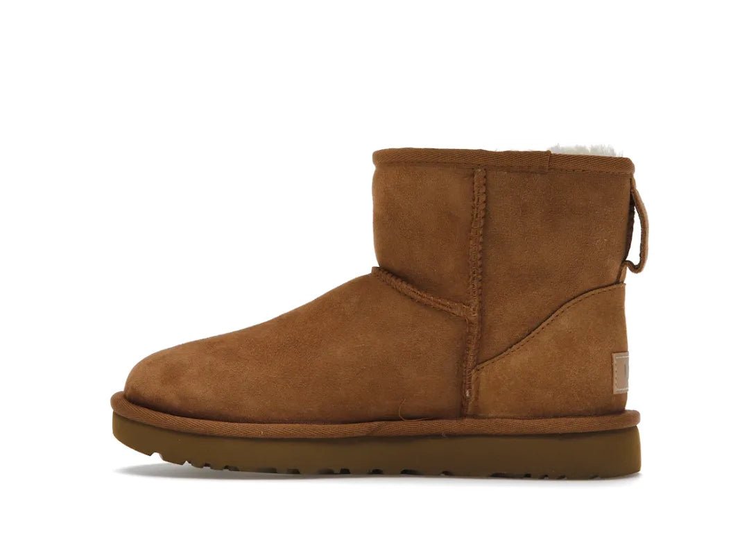 UGG Classic Mini II Boot Chestnut (W) - PLUGSNEAKRS