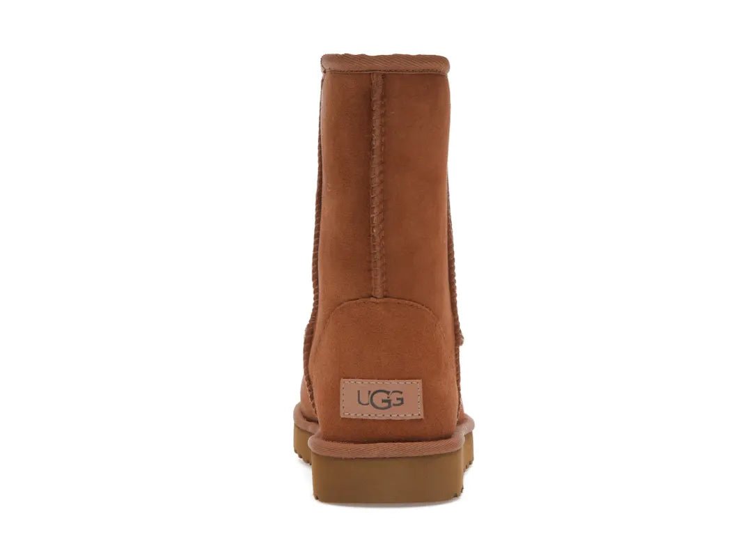 UGG Classic Short II Boot Chestnut (W) - PLUGSNEAKRS